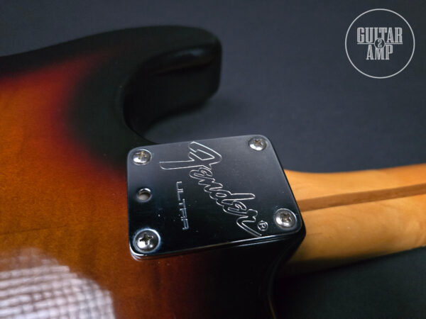 1990 Fender Stratocaster Plus Ultra Sunburst - Image 19