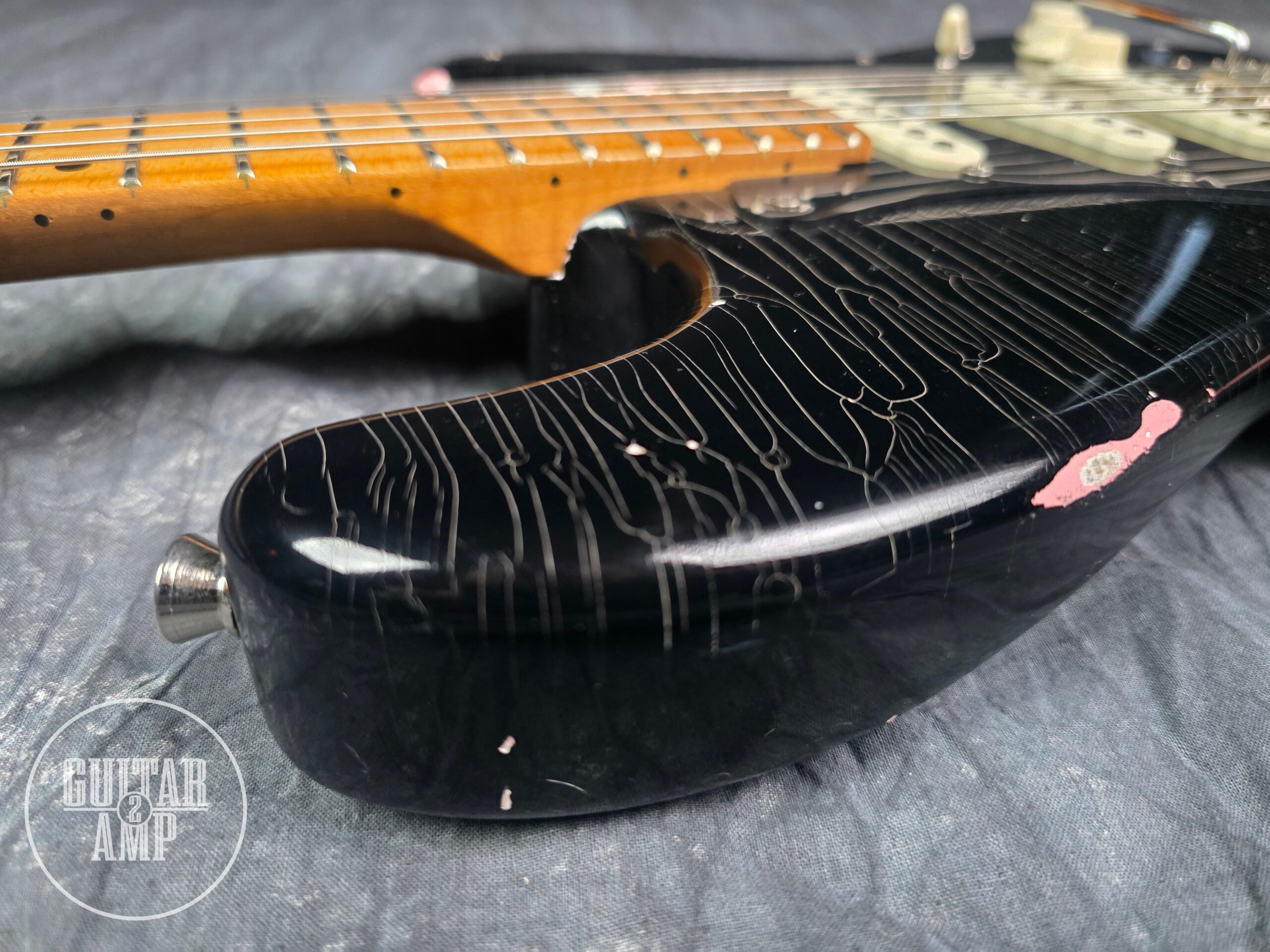 Franchin Guitars Mercury – Black with Shell Pink Racing Stripe – Light Relic - Image 3